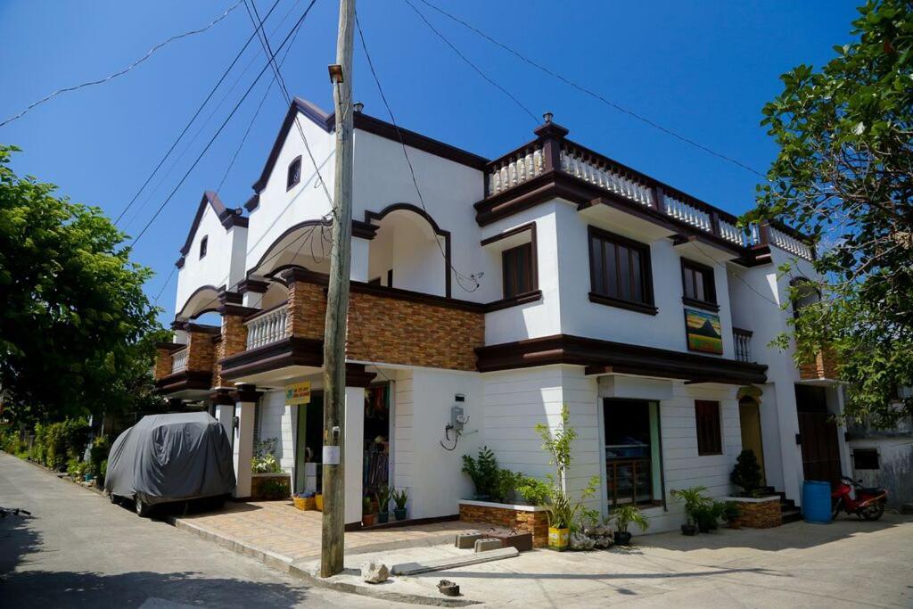 Florabells Iraya Guest House - Batanes Basco Ngoại thất bức ảnh