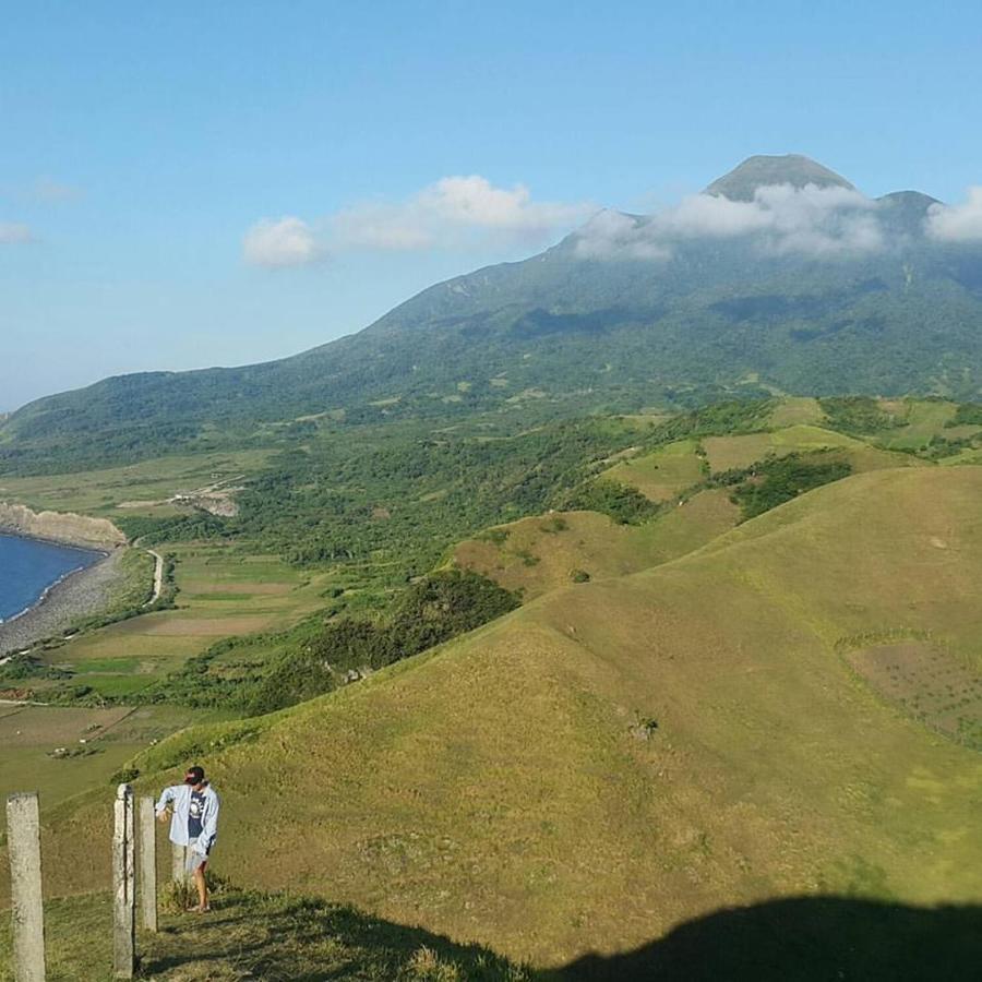Florabells Iraya Guest House - Batanes Basco Ngoại thất bức ảnh