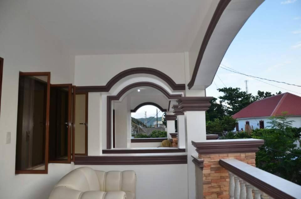 Florabells Iraya Guest House - Batanes Basco Ngoại thất bức ảnh