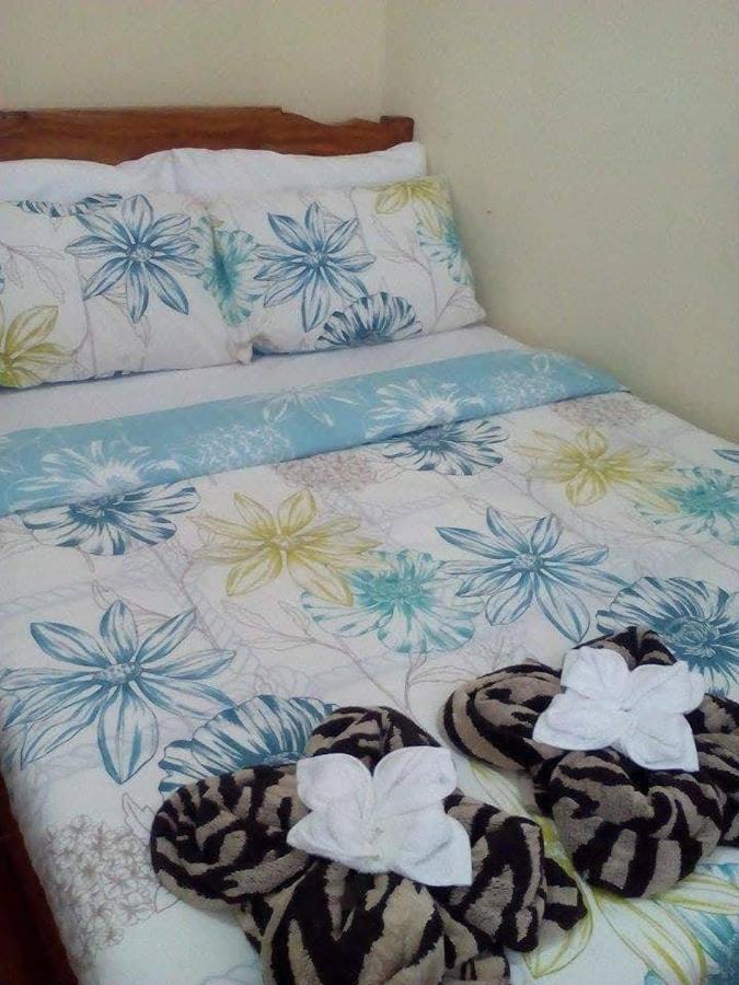 Florabells Iraya Guest House - Batanes Basco Ngoại thất bức ảnh