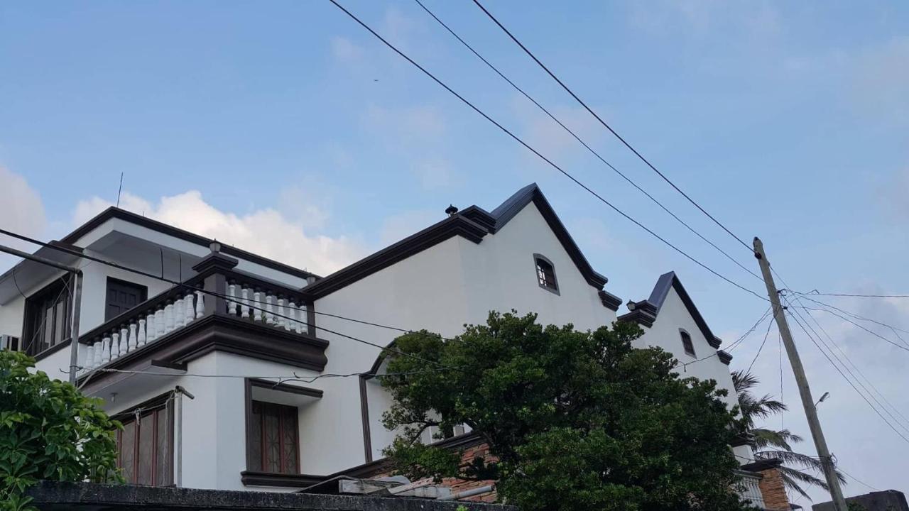 Florabells Iraya Guest House - Batanes Basco Ngoại thất bức ảnh